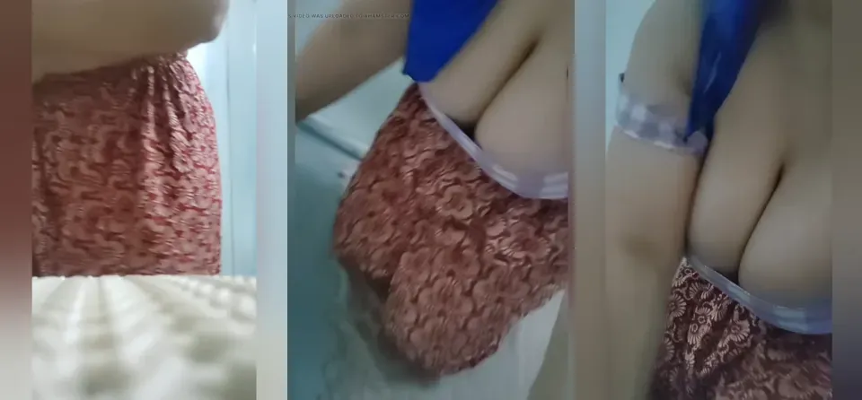 Hindi - MILF Mom in Hijab Gets Angry and Dominates - Full HD Scene